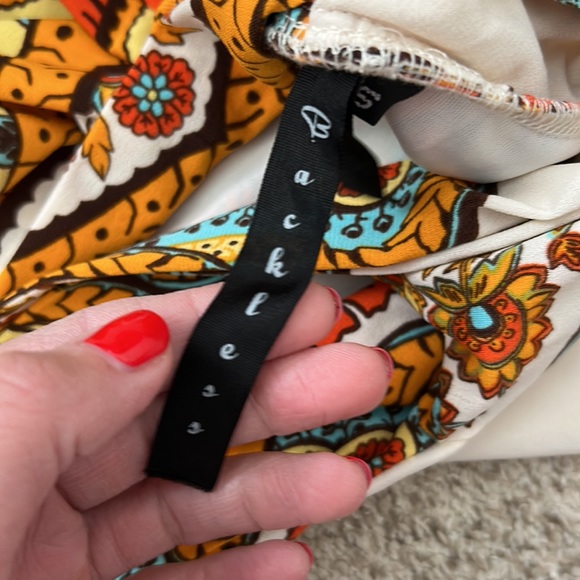 🌟BackLess Goddess Batik Print Dress, Small🌟 - Picture 9 of 13